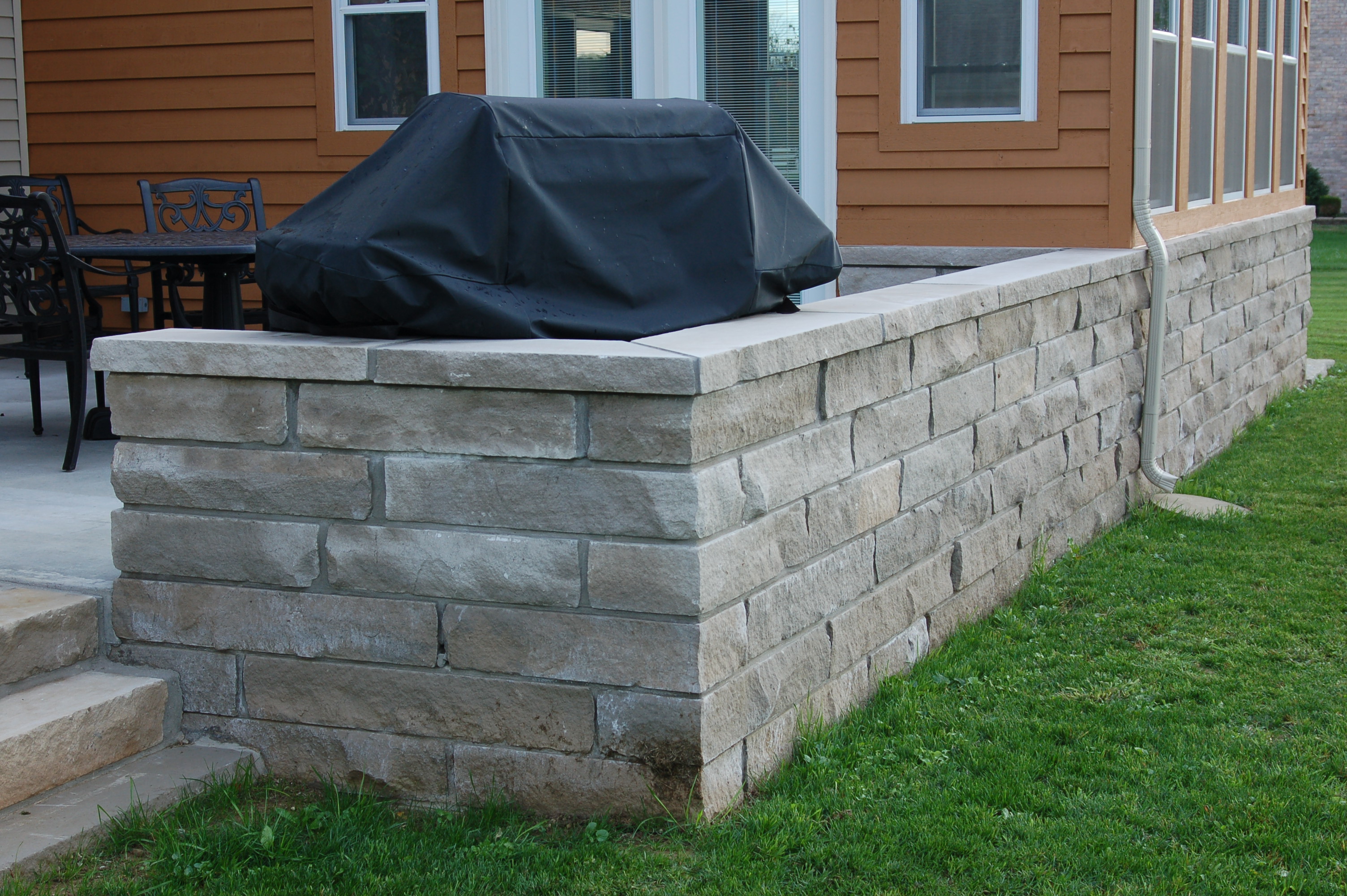 Indiana Limestone Ohio Stone Indiana Limestone 6 Cut Wall With 2 Coping Cap